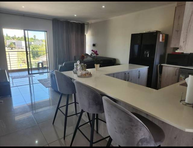 2 BEDROOM APARTMENT FOR SALE IN ILLIONDALE